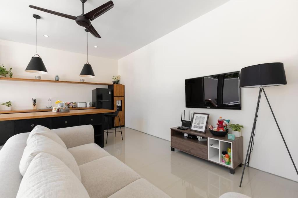 The R Villa Kaba - Incl. Motorbikes Seminyak  Exterior photo