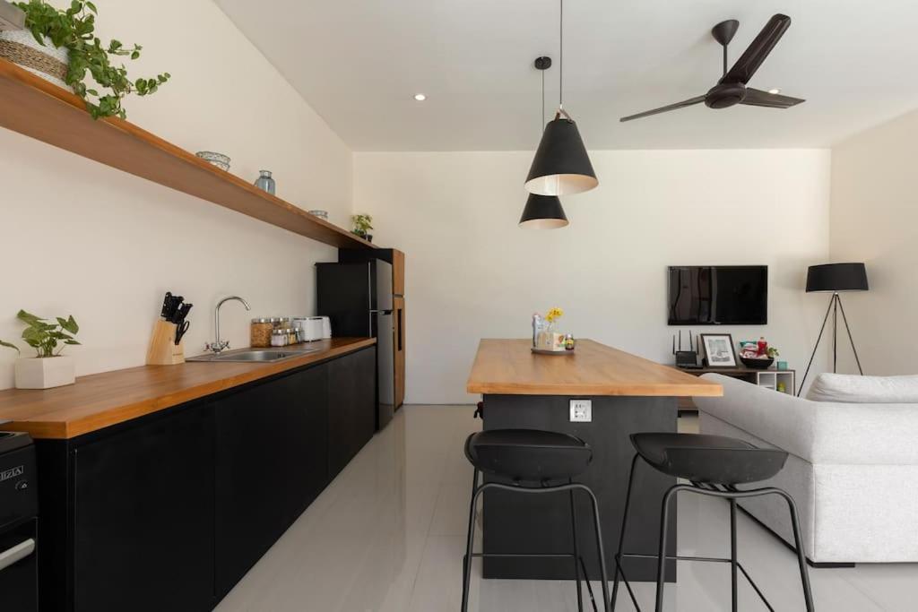 The R Villa Kaba - Incl. Motorbikes Seminyak  Exterior photo